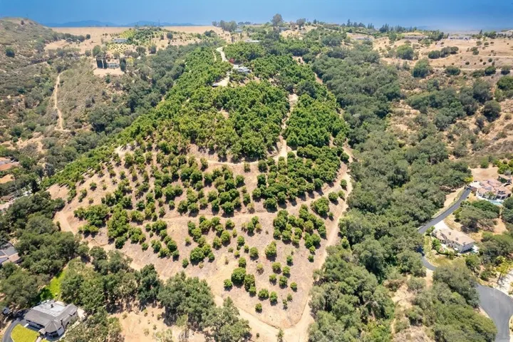 2125 Puerto Del Mundo, Fallbrook, California 92028