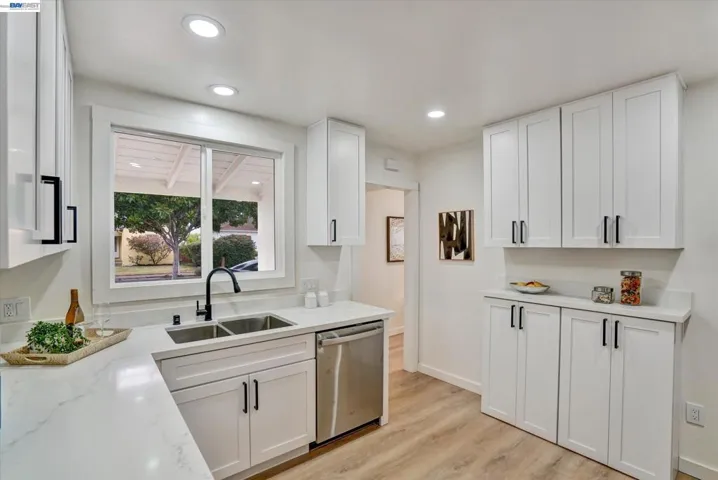 86 Preda St, San Leandro, California 94577