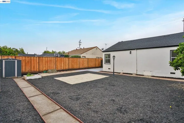 86 Preda St, San Leandro, California 94577