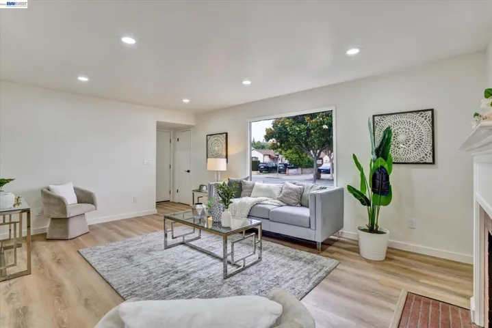 86 Preda St, San Leandro, California 94577