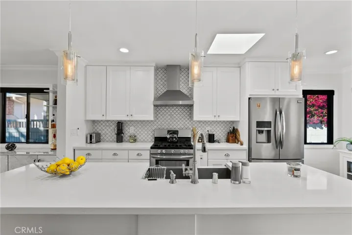 5810 Ranchito Avenue, Los Angeles, California 91401