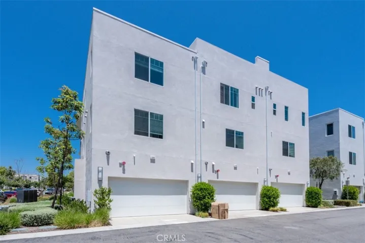 180 Terrapin, Irvine, California 92618