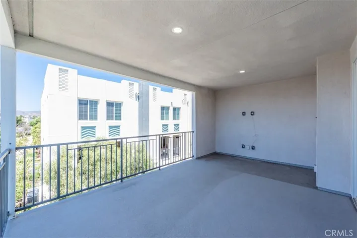 180 Terrapin, Irvine, California 92618