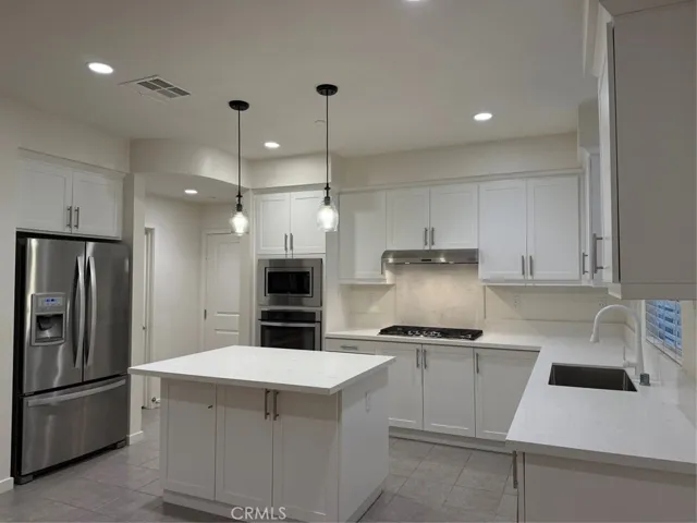 180 Terrapin, Irvine, California 92618