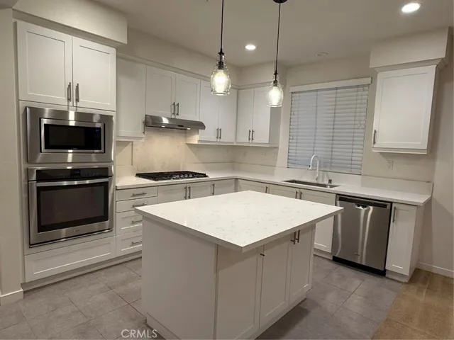 180 Terrapin, Irvine, California 92618
