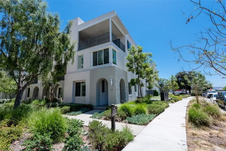180 Terrapin, Irvine, California 92618