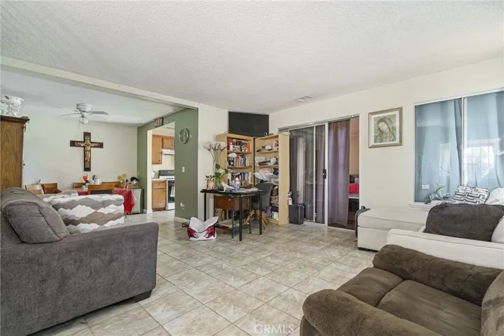16171 Winterwood, Fontana, California 92335