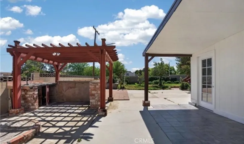 44520 Fenhold, Lancaster, California 93535