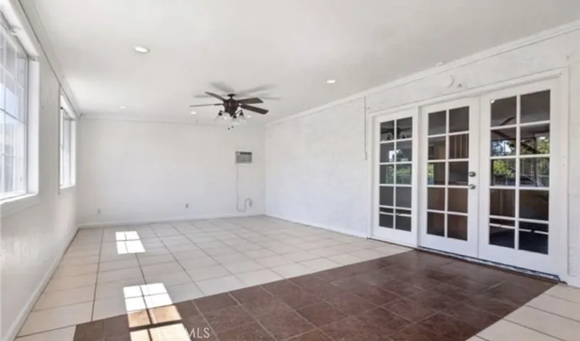 44520 Fenhold, Lancaster, California 93535