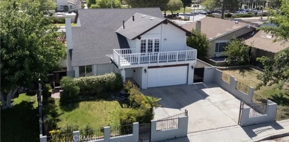 44520 Fenhold, Lancaster, California 93535