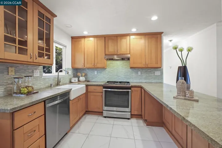 854 Shell Ave, Martinez, California 94553