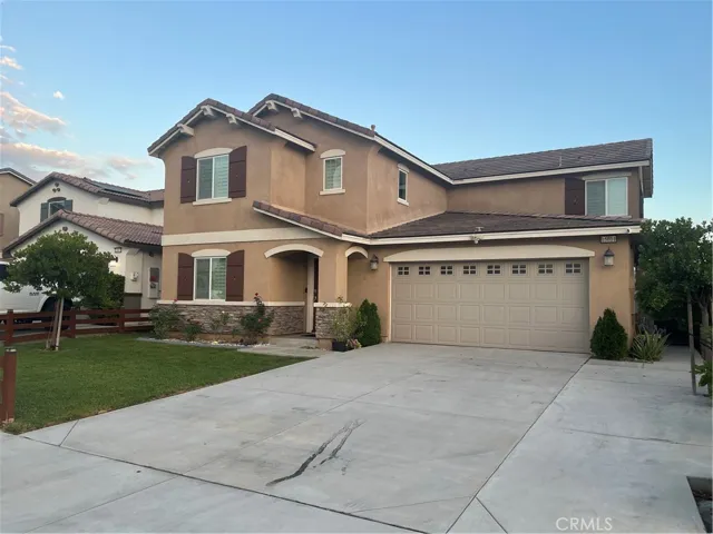 15011 Larkstone, Fontana, California 92336