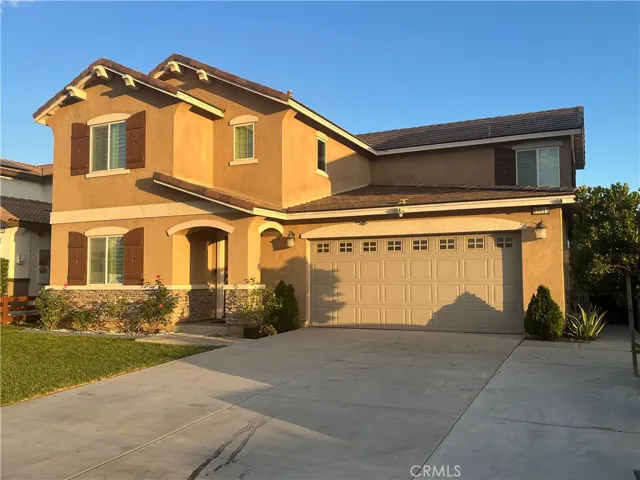 15011 Larkstone, Fontana, California 92336