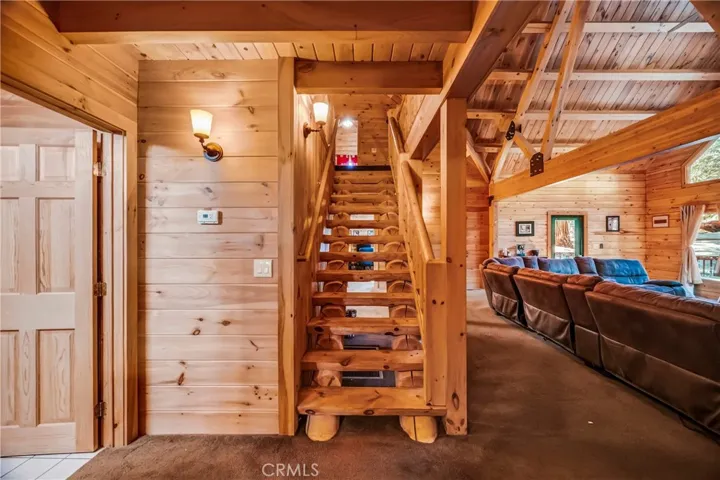 6072 Guilford, Magalia, California 95954