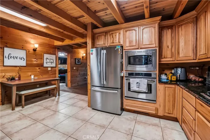6072 Guilford, Magalia, California 95954