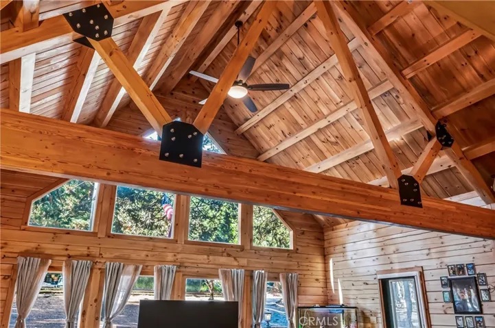 6072 Guilford, Magalia, California 95954