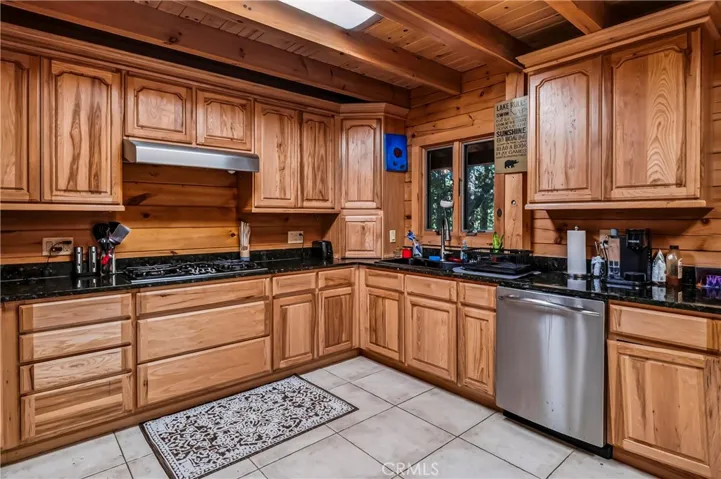 6072 Guilford, Magalia, California 95954