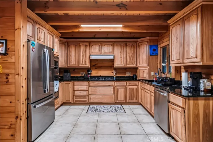 6072 Guilford, Magalia, California 95954