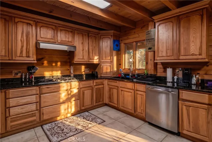 6072 Guilford, Magalia, California 95954