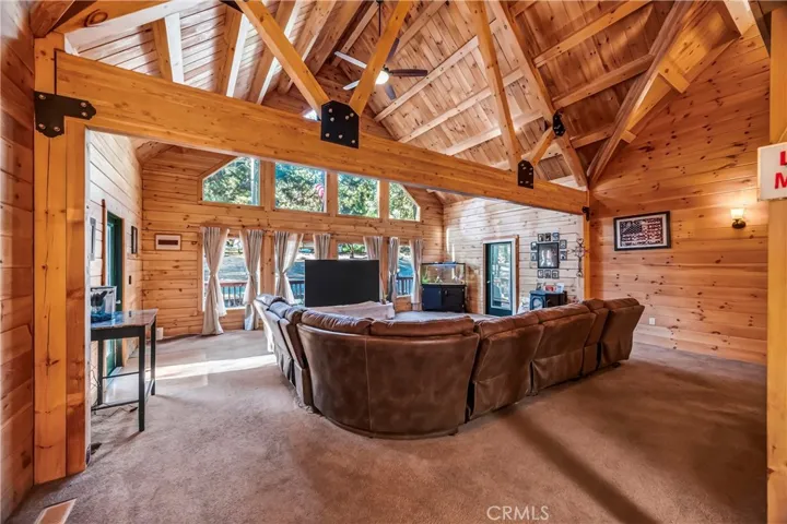 6072 Guilford, Magalia, California 95954