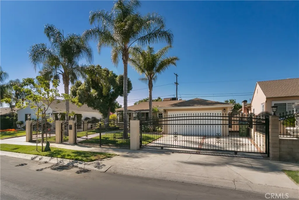 6313 Bluebell Ave