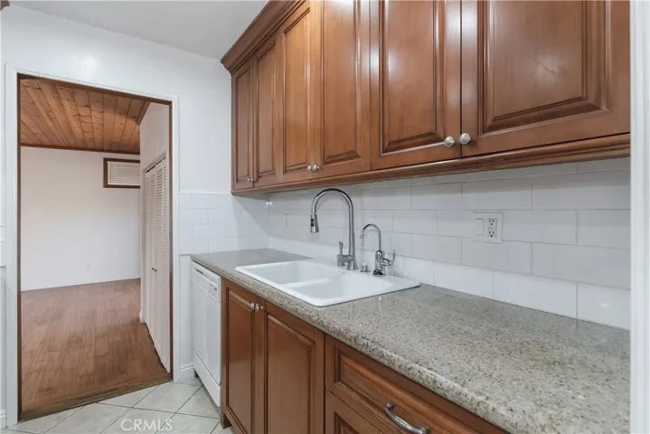 6313 Bluebell Avenue, North Hollywood, California 91606