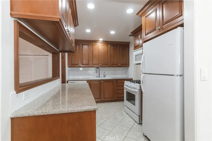 6313 Bluebell Avenue, North Hollywood, California 91606