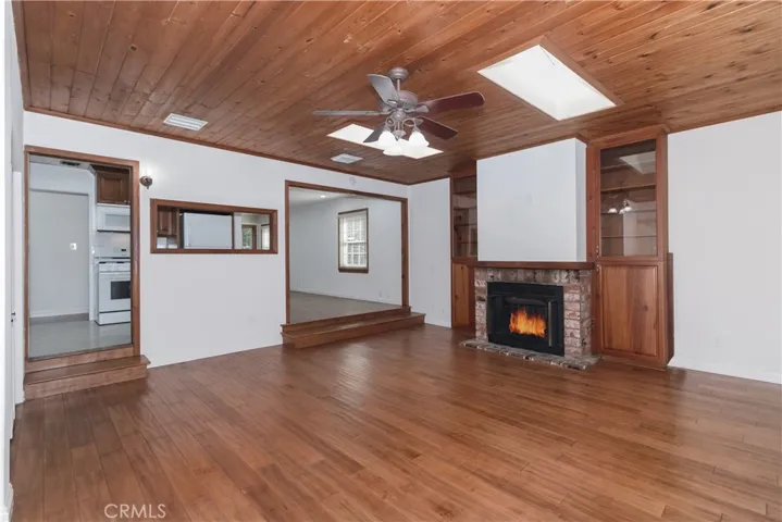 6313 Bluebell Avenue, North Hollywood, California 91606