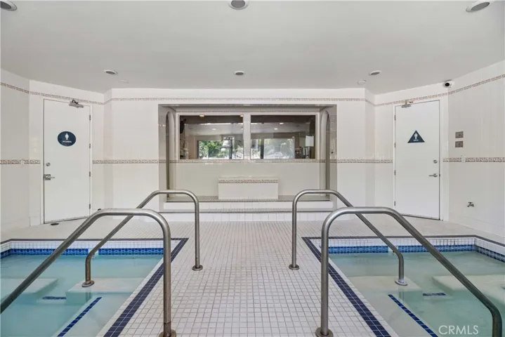 5340 Yarmouth Avenue 108, Los Angeles, California 91316