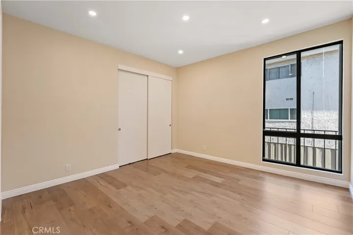 5340 Yarmouth Avenue 108, Los Angeles, California 91316