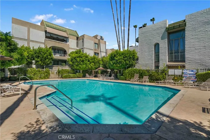 5340 Yarmouth Avenue 108, Los Angeles, California 91316