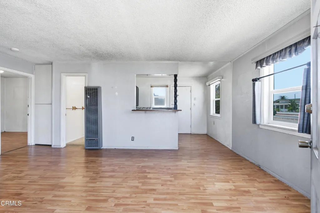 2385 Pierpont Boulevard, Ventura, California 93001 — photo 4