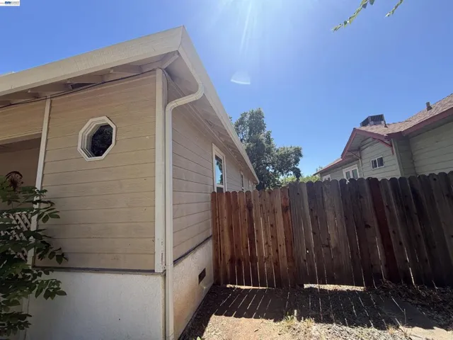 217 Cedar St, Roseville, California 95678