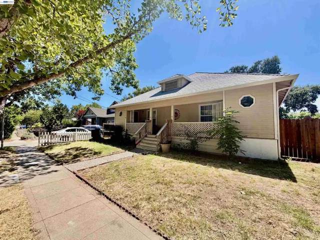 217 Cedar St, Roseville, California 95678