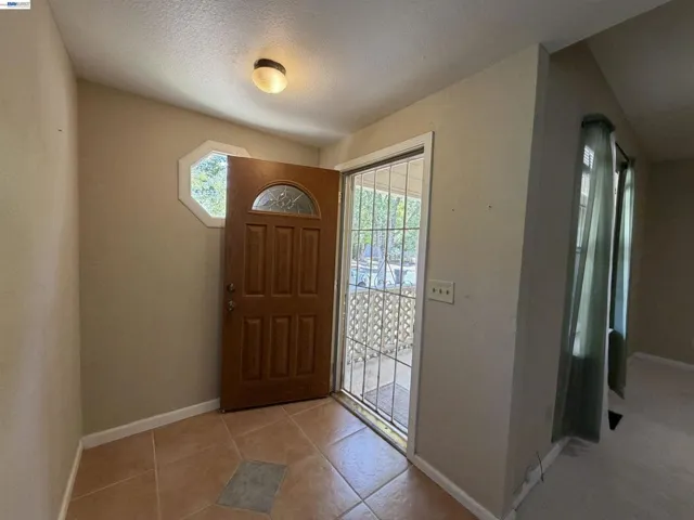 217 Cedar St, Roseville, California 95678