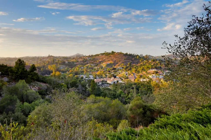 3088 Skycrest Drive, Fallbrook, California 92028