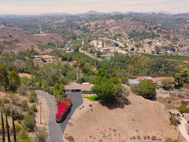 3088 Skycrest Drive, Fallbrook, California 92028