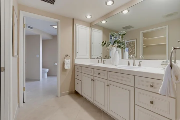3088 Skycrest Drive, Fallbrook, California 92028