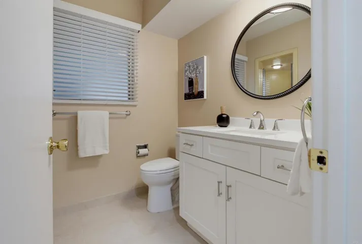 3088 Skycrest Drive, Fallbrook, California 92028