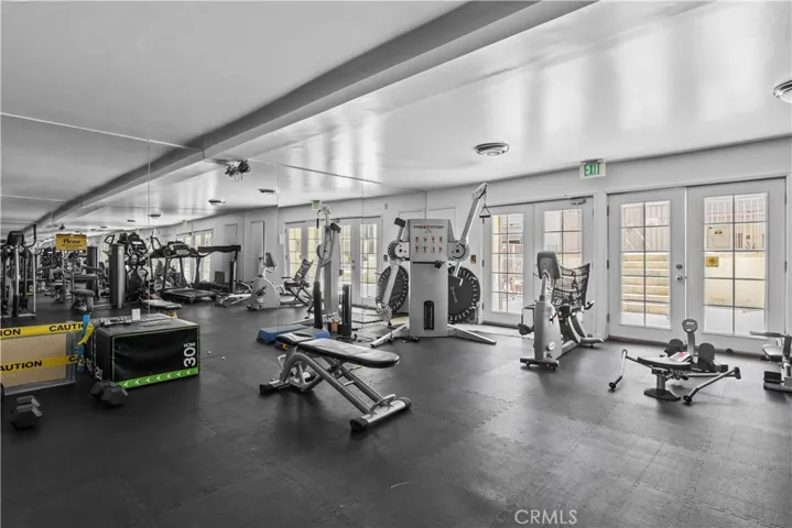 20253 Keswick Street 323, Winnetka, California 91306