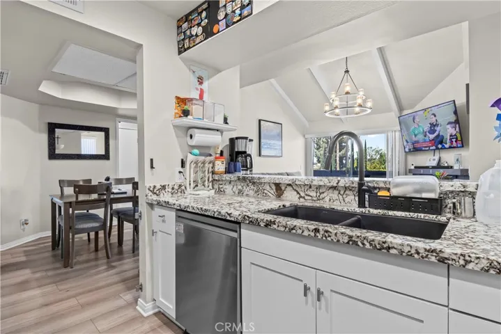 20253 Keswick Street 323, Winnetka, California 91306