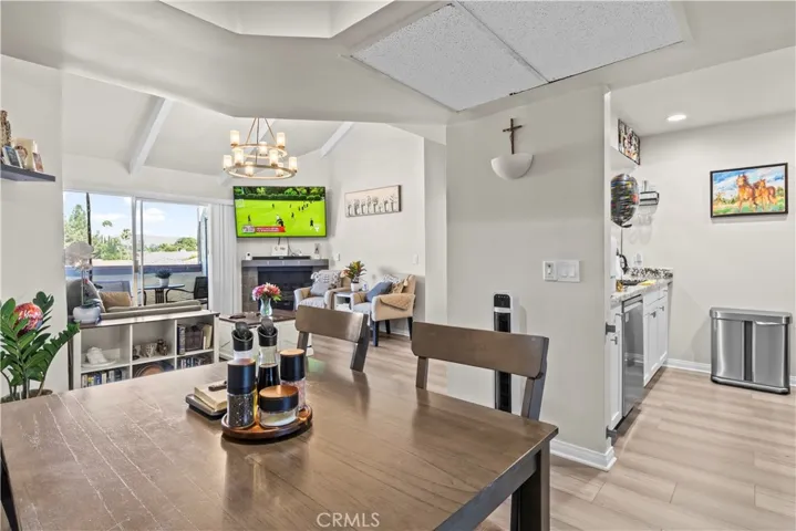 20253 Keswick Street 323, Winnetka, California 91306