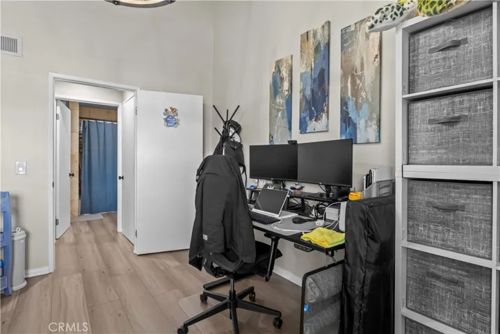 20253 Keswick Street 323, Winnetka, California 91306