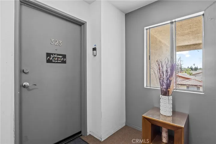 20253 Keswick Street 323, Winnetka, California 91306