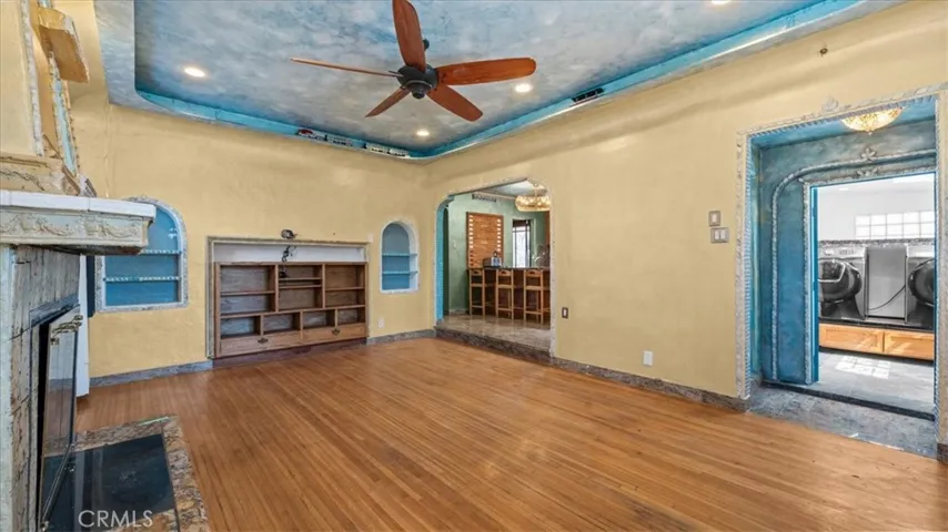 9501 Baird Ave, Los Angeles, California 90002