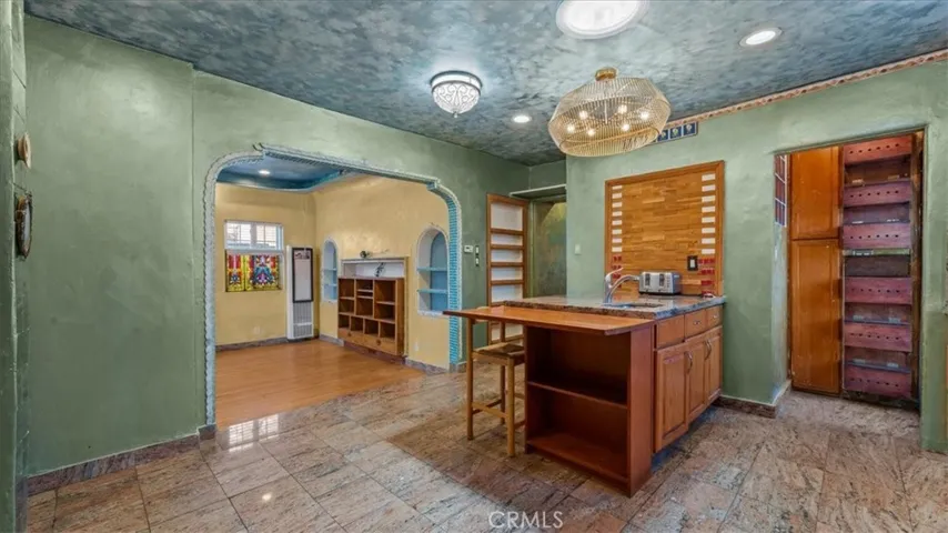9501 Baird Ave, Los Angeles, California 90002