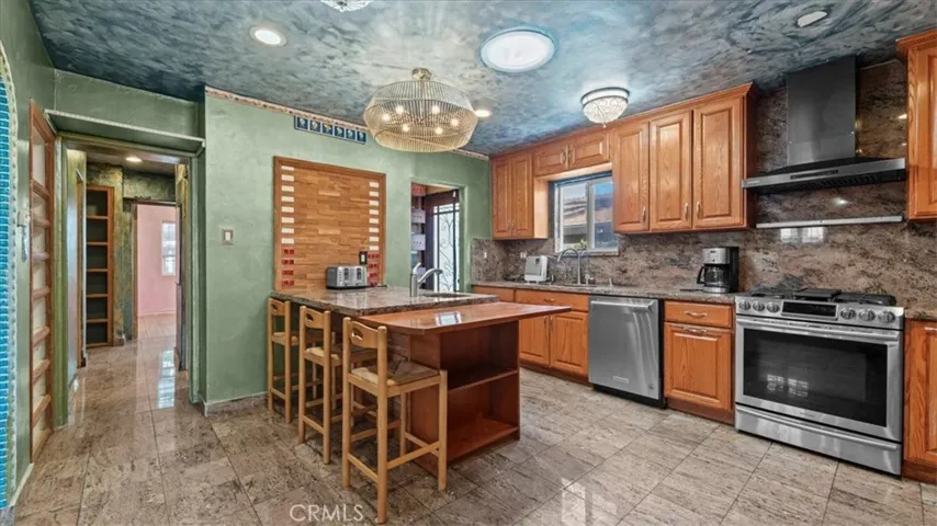9501 Baird Ave, Los Angeles, California 90002
