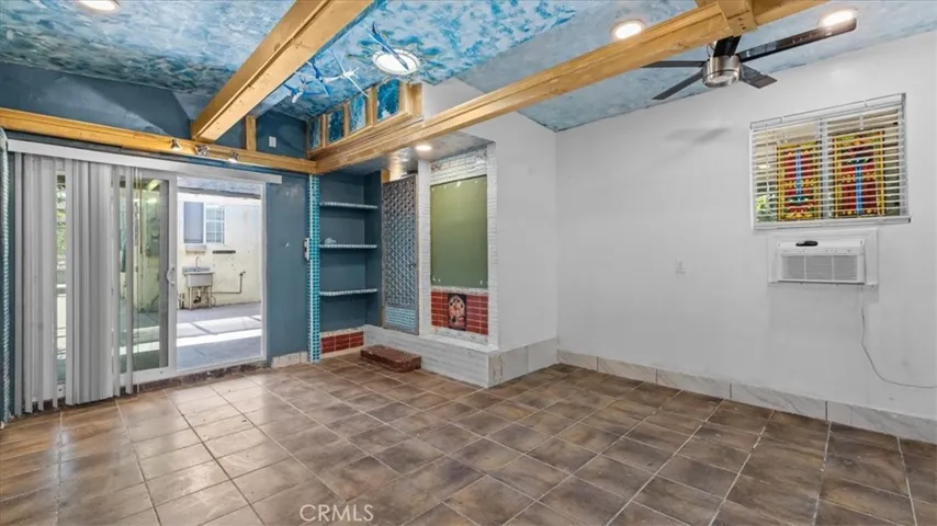 9501 Baird Ave, Los Angeles, California 90002