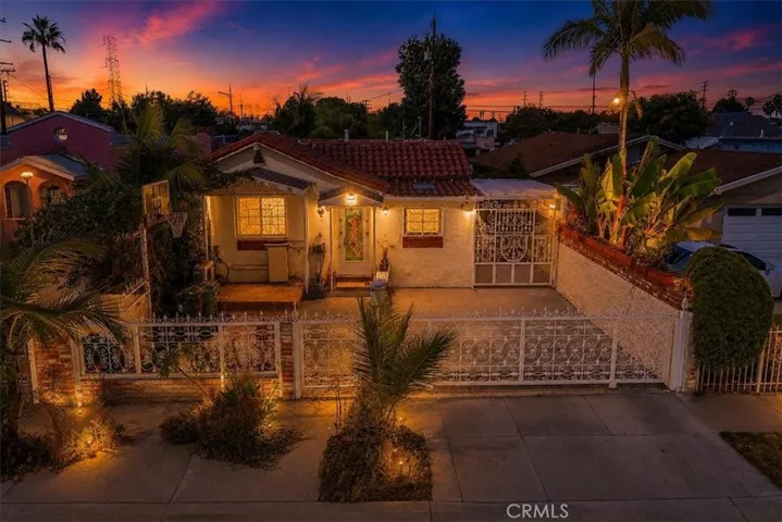 9501 Baird Ave, Los Angeles, California 90002