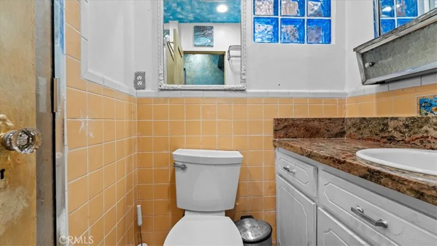 9501 Baird Ave, Los Angeles, California 90002
